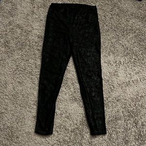 Full length mono b leggings size large.